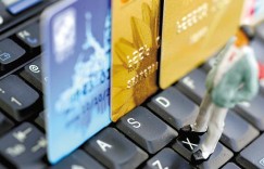截止2020年末，全国人均持有信用卡和借贷合一卡0.56张