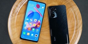 Redmi K40系列手机图赏：把大马士革钢刀的花纹做到手机上