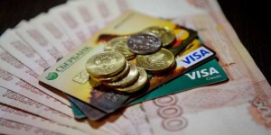 信用卡分期套路深：月费率仅有0.7%，实际年化利率高达17%？