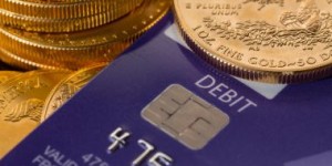 银行是怎么发现信用卡交易异常的？
