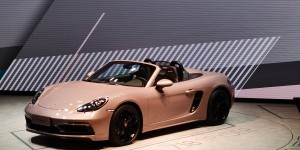 【老张说车】上海车展：赶紧买，只有700台！——保时捷718Spyder