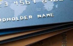 信用卡逾期会不会冻结储蓄卡 影响使用吗