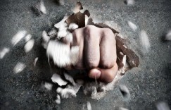 10余家机构及多位负责人遭重罚！央妈因反洗钱重拳出击