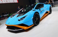 【老张说车】上海车展：兰博基尼赛车，竟然可以合法上路？