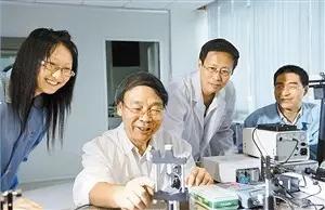 深圳大学牛教授_深圳大学牛奔_深圳大学牛憨笨院士