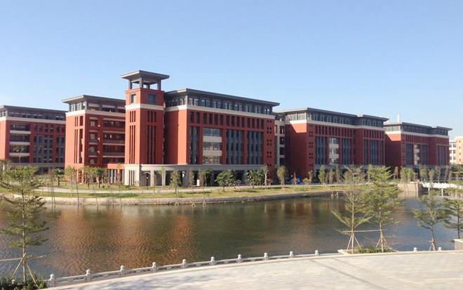 广州医科大学怎么样_广州大学医学_广州大学医学部