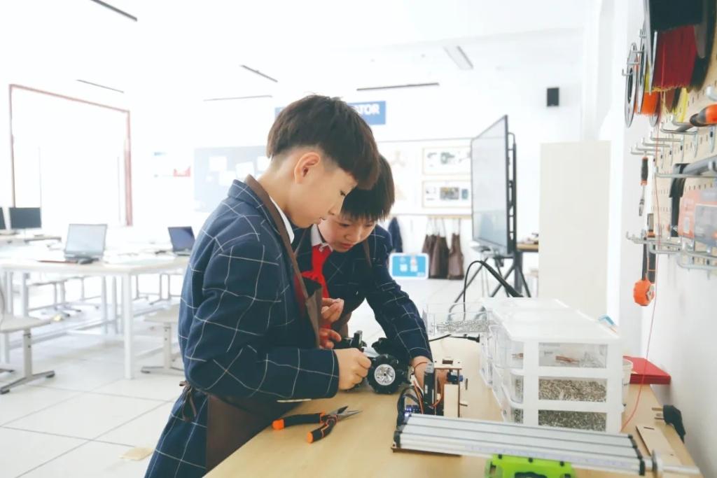 青岛大学英语培训_青岛大师班_青岛大学英语讲师青大师评
