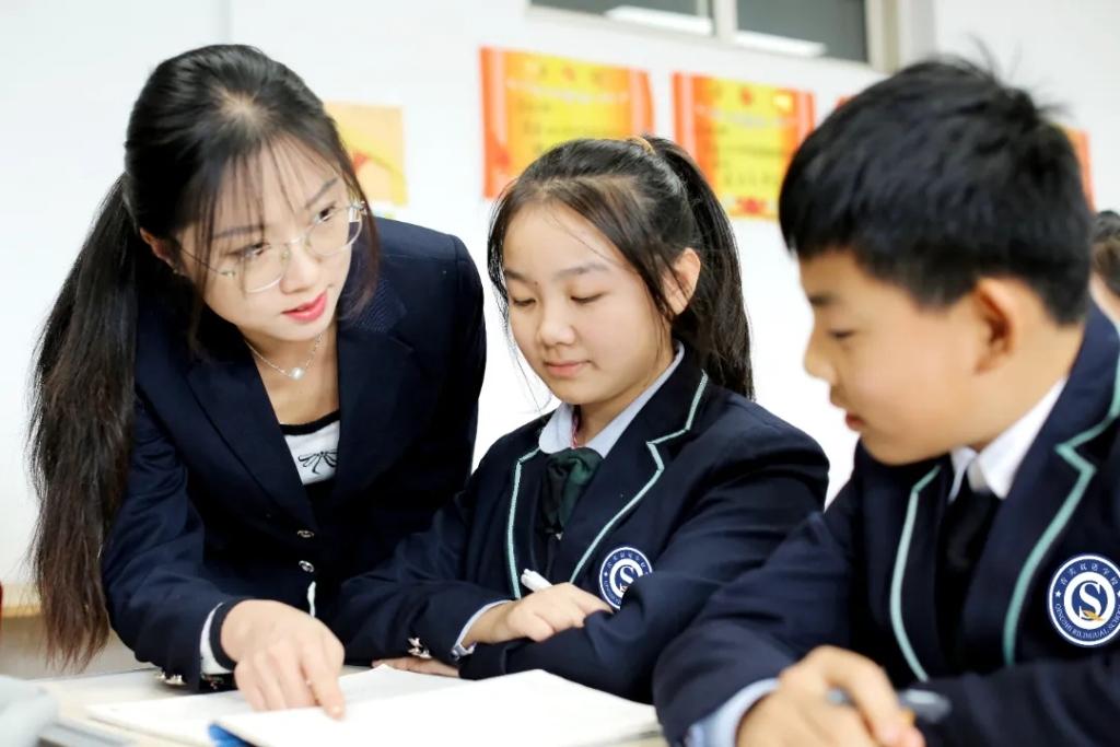 青岛大师班_青岛大学英语讲师青大师评_青岛大学英语培训