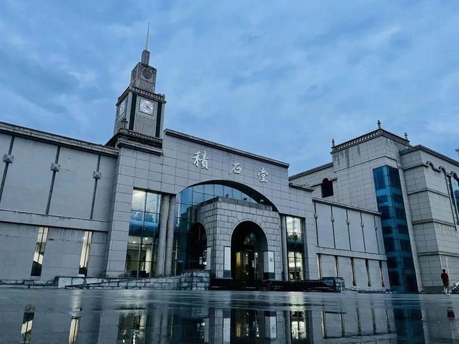 兰州大学招牌专业_兰州招牌大学专业有几个_兰州专业学校排名