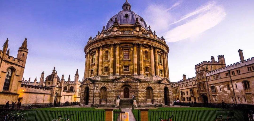 英国大学语言argue_英国大学语言课程费用_英国大学语言课程