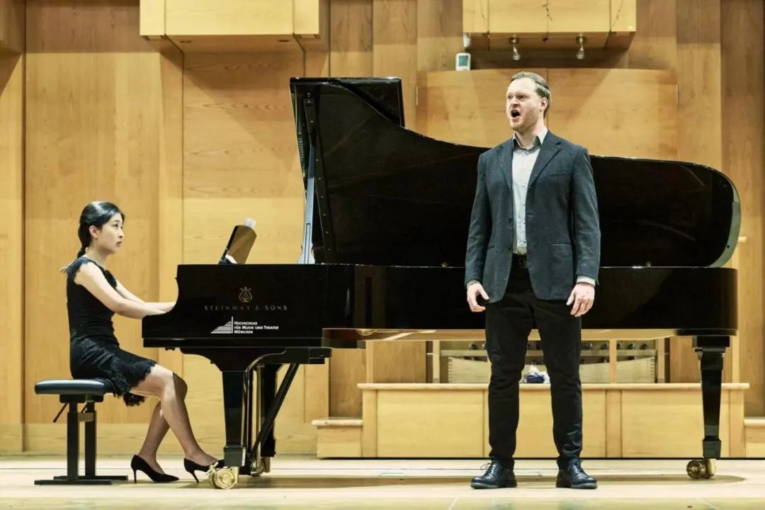 大学音乐表演都学什么条件_表演大学条件音乐学考什么_音乐表演大学学什么