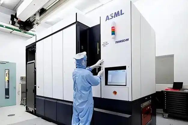 荷兰应用科技大学qs排名_荷兰科技应用大学排名_荷兰应用科技大学官网