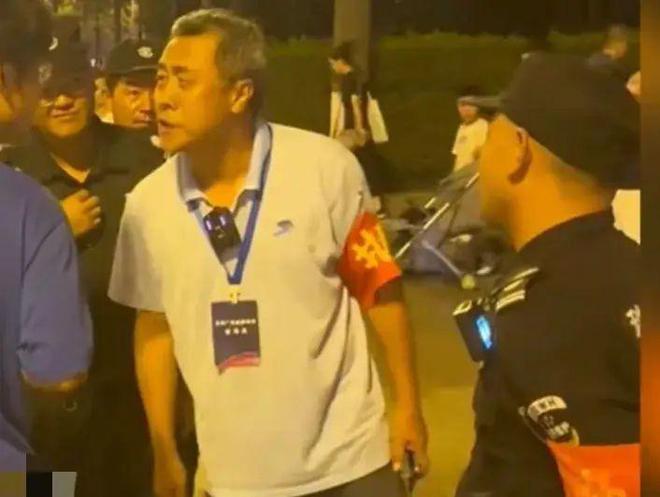 红鸡毛大学_鸡毛大结局_鸡毛换糖的鸡毛是什么