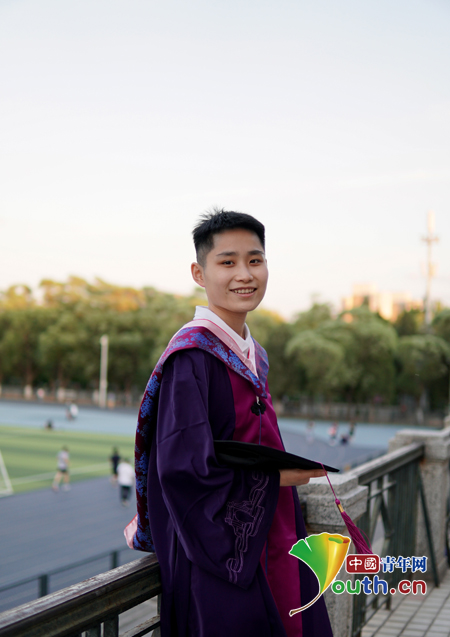 湖南省优秀大学毕业生_湖南优秀毕业生条件_湖南大学生优秀毕业生