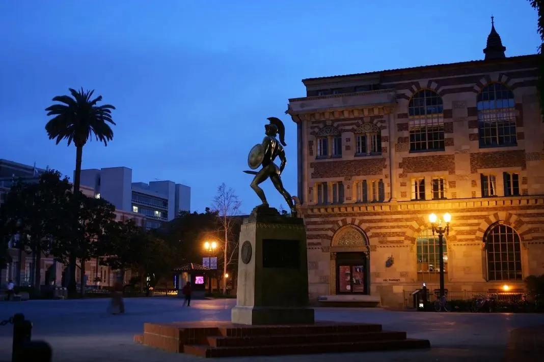 南加州有哪些好大学排名_加州大学南加州大学哪个好_南加州大学知名度