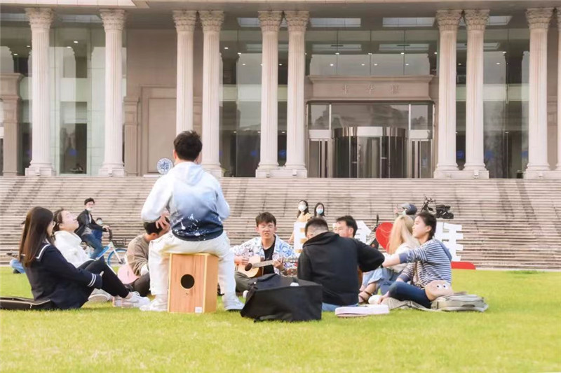 上海大学车辆入校_上海交大校车_上海学校校车
