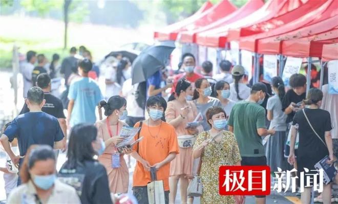 武汉纺织大学外经贸是本科吗_武汉纺织大学经贸学院是几本_武汉纺织大学外贸经济学院几本